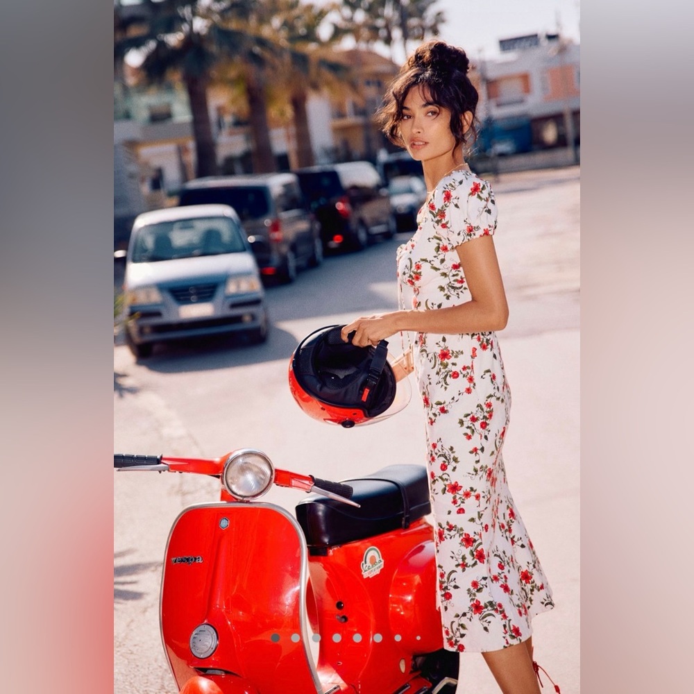 Maeve Linen Blend Puff-Sleeve Sweetheart Midi Dress